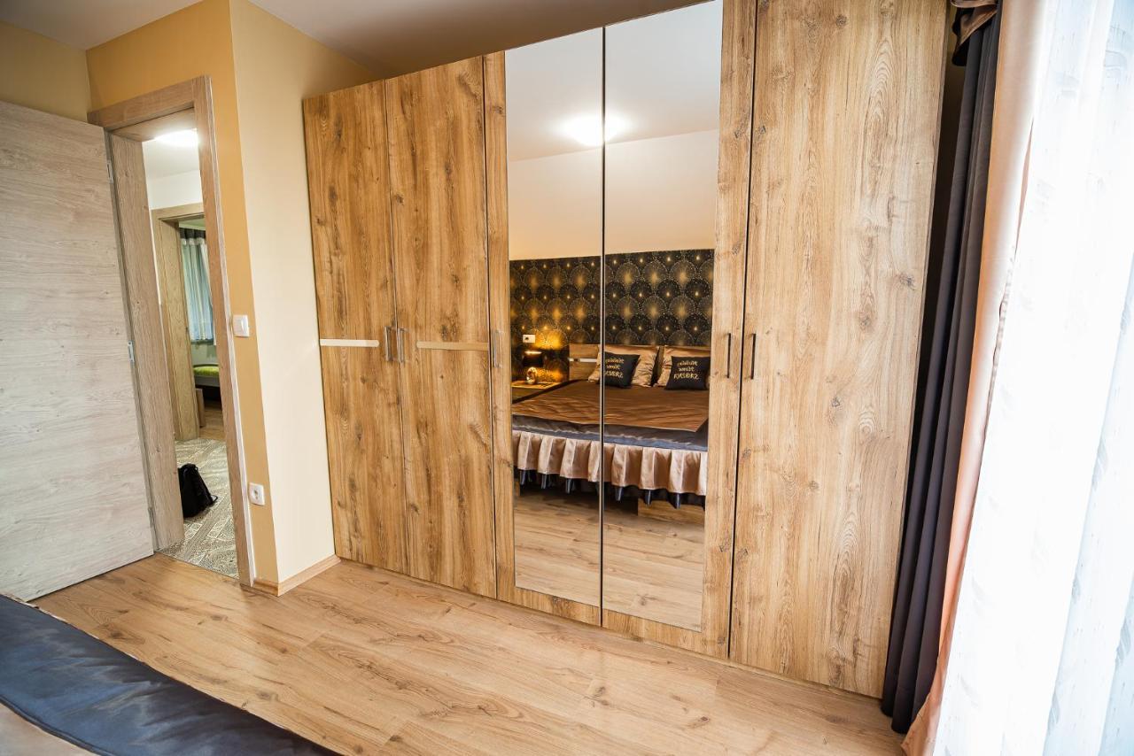 Holiday Home With Hot Tub And Sauna Sabina Rovte Exteriör bild
