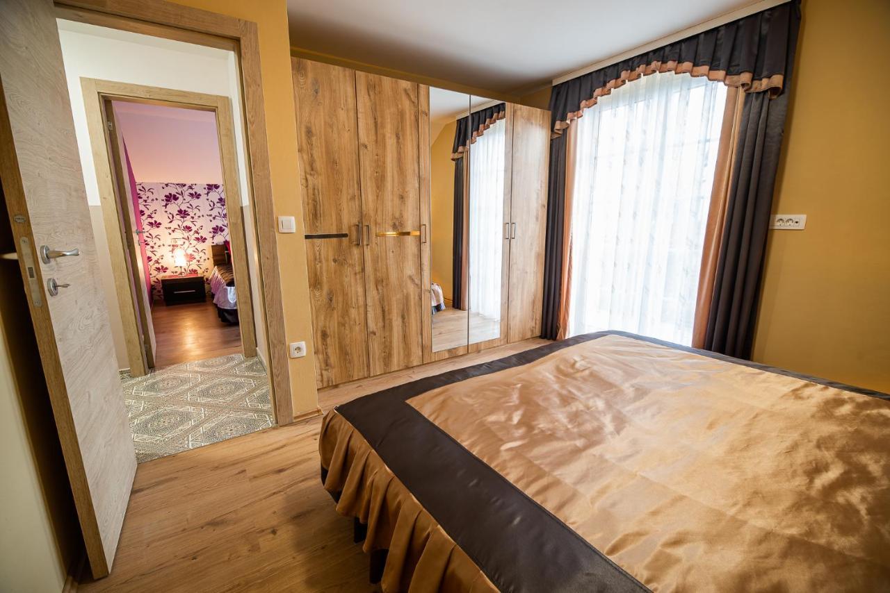 Holiday Home With Hot Tub And Sauna Sabina Rovte Exteriör bild