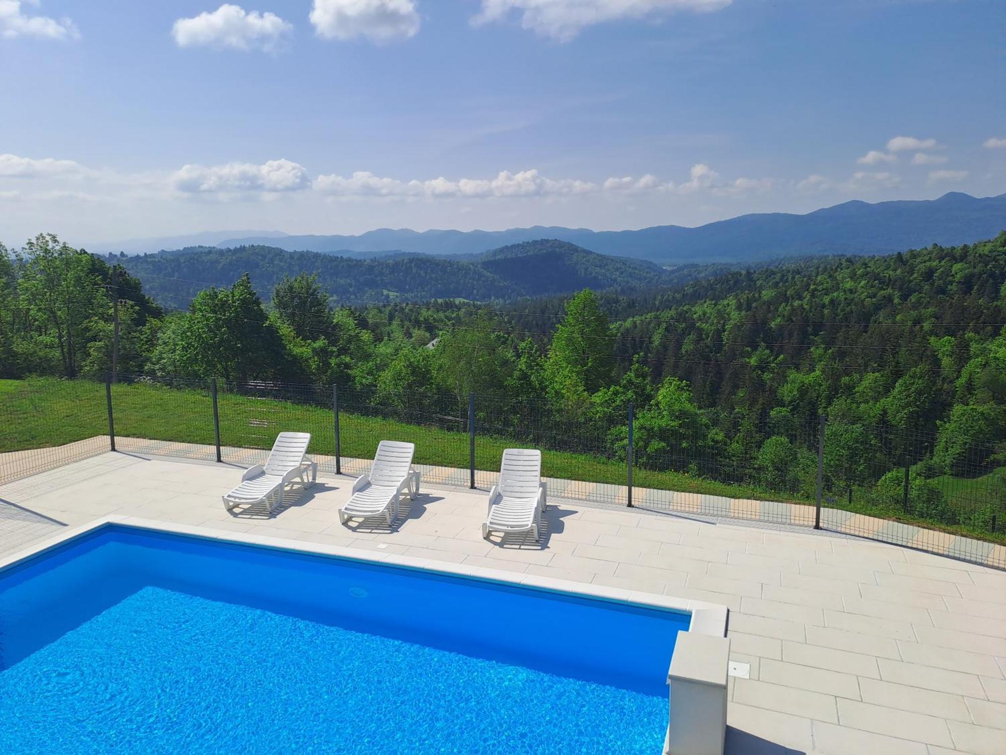 Holiday Home With Hot Tub And Sauna Sabina Rovte Exteriör bild