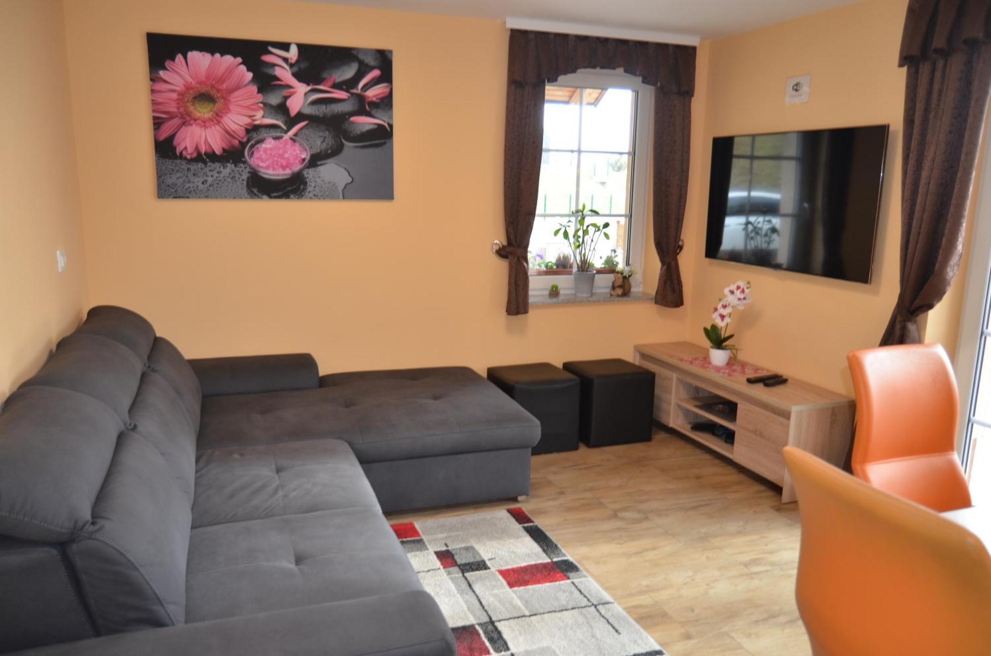 Holiday Home With Hot Tub And Sauna Sabina Rovte Exteriör bild